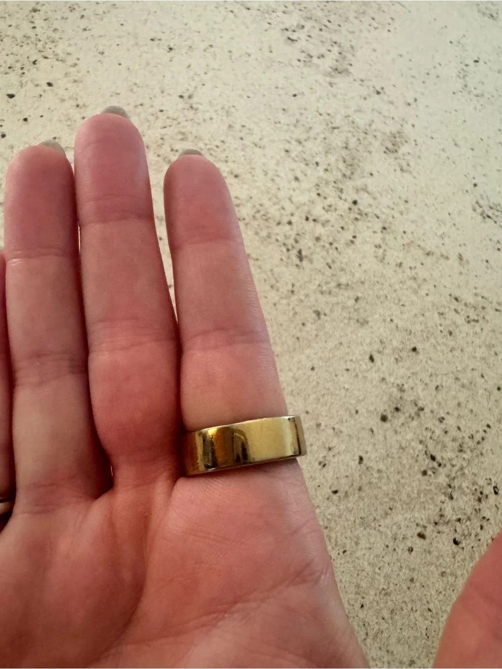Oura Ring Gen 3 - Gold, Size 9